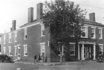 102 East Piccadilly Street